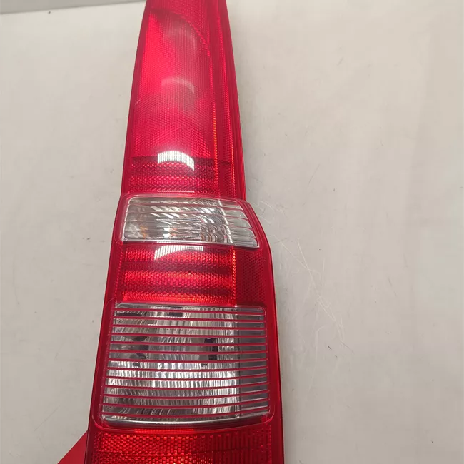 Fanale posteriore destro 11/04<