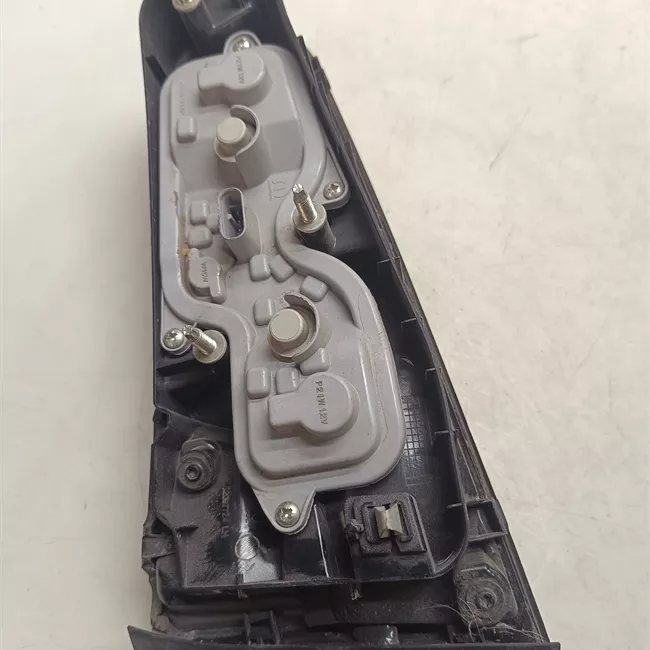 Fanale posteriore parte interno sinistro