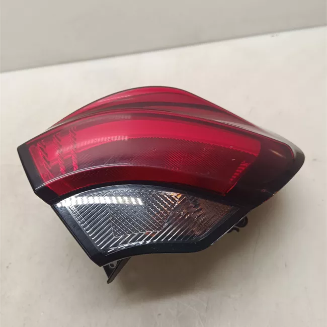 Fanale posteriore parte esterno destro Led