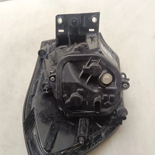 Fanale posteriore parte esterno destro Led