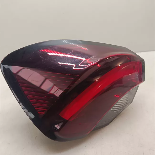 Fanale posteriore parte esterno sinistro Led