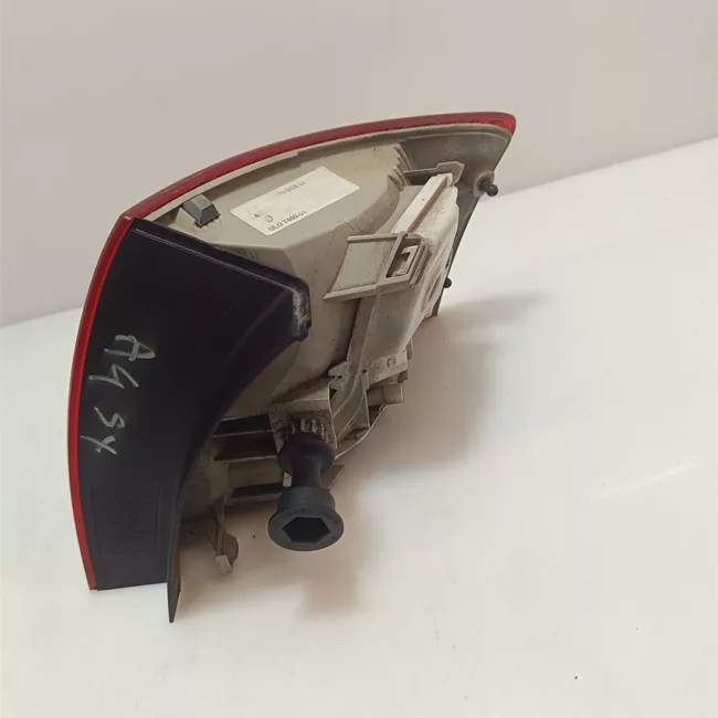 Fanale posteriore parte esterno sinistro