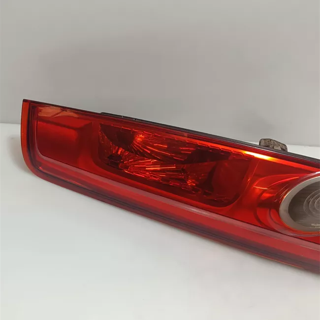 Fanale posteriore sinistro