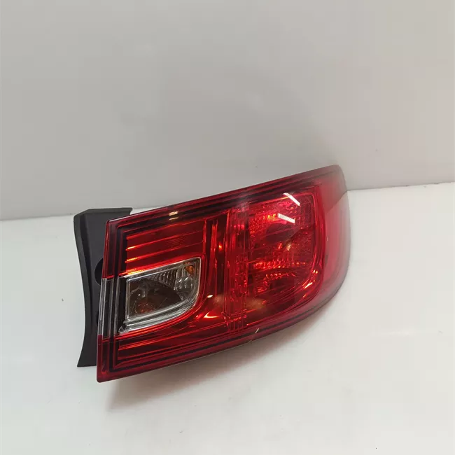 Fanale posteriore parte esterno destro