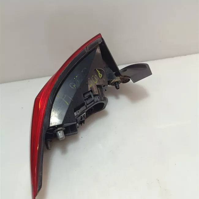 Fanale posteriore parte esterno destro