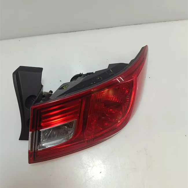 Fanale posteriore parte esterno destro