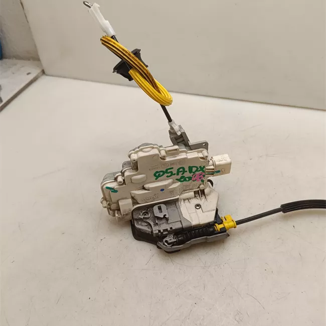 Serratura porta anteriore destra