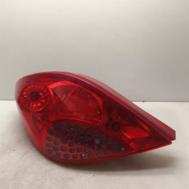 Fanale posteriore sinistro