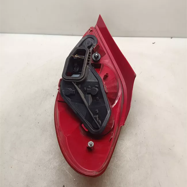 Fanale posteriore sinistro