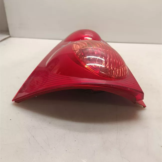 Fanale posteriore sinistro