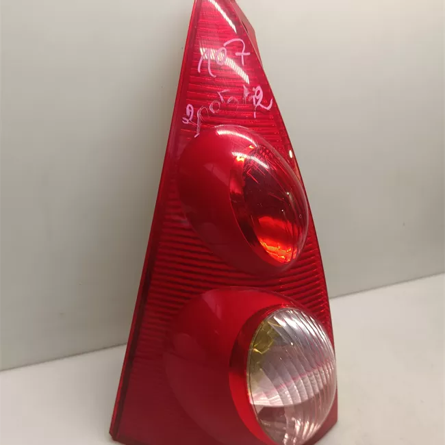 Fanale posteriore sinistro