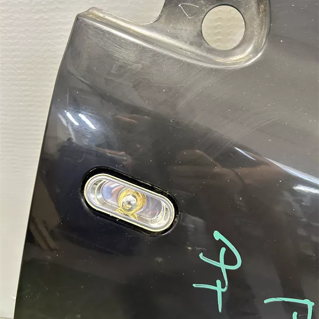 Parafango anteriore destro