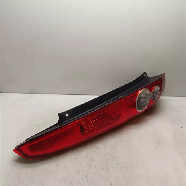 Fanale posteriore sinistro