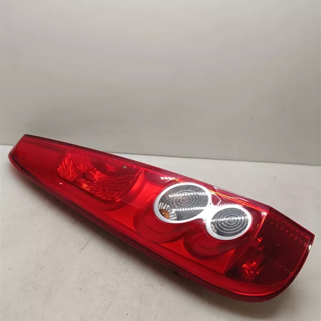 Fanale posteriore sinistro