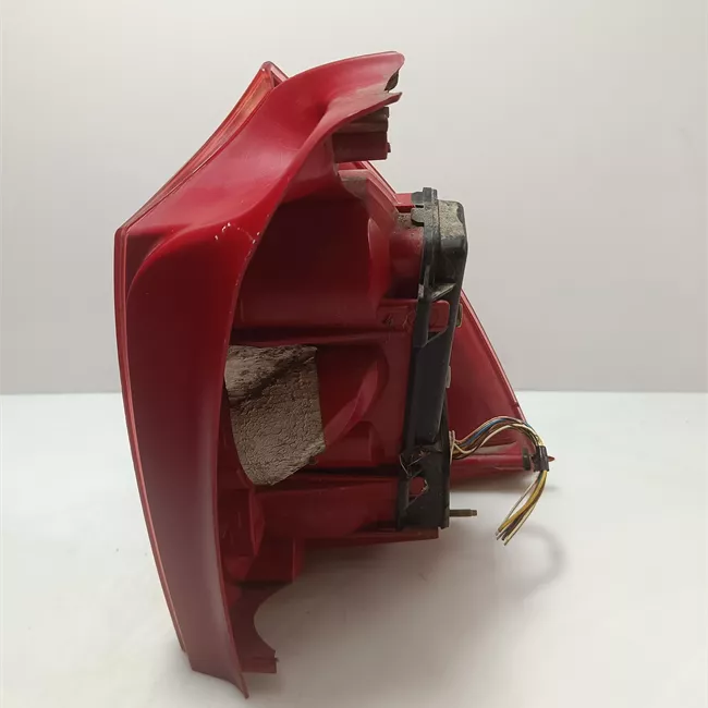 Fanale posteriore sinistro