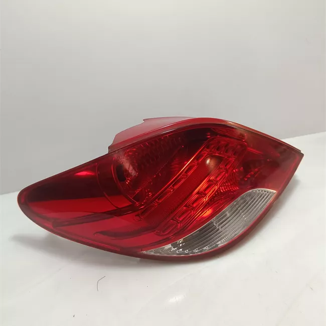 Fanale posteriore sinistro