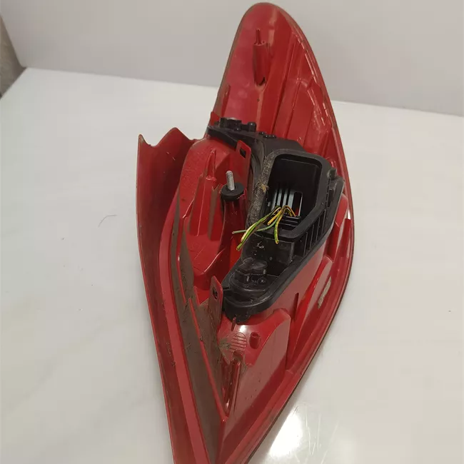 Fanale posteriore sinistro