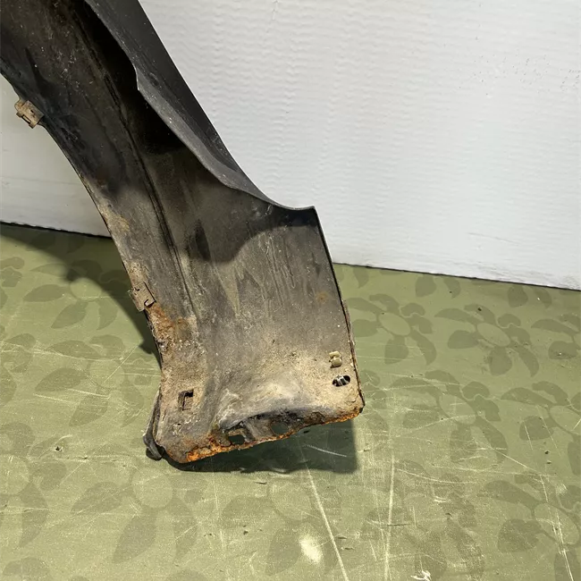 Parafango anteriore destro