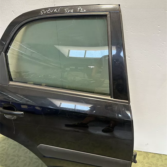 Porta posteriore destra