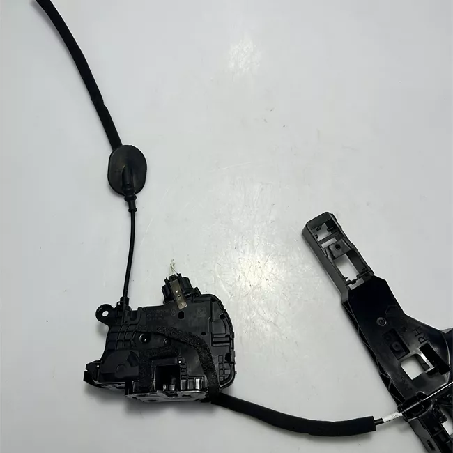 Serratura porta anteriore destra