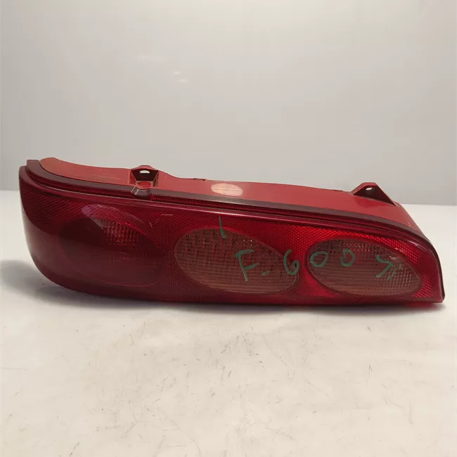 Fanale posteriore sinistro