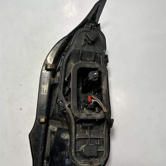 Fanale posteriore sinistro