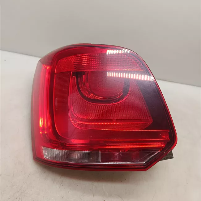 Fanale posteriore sinistro AL