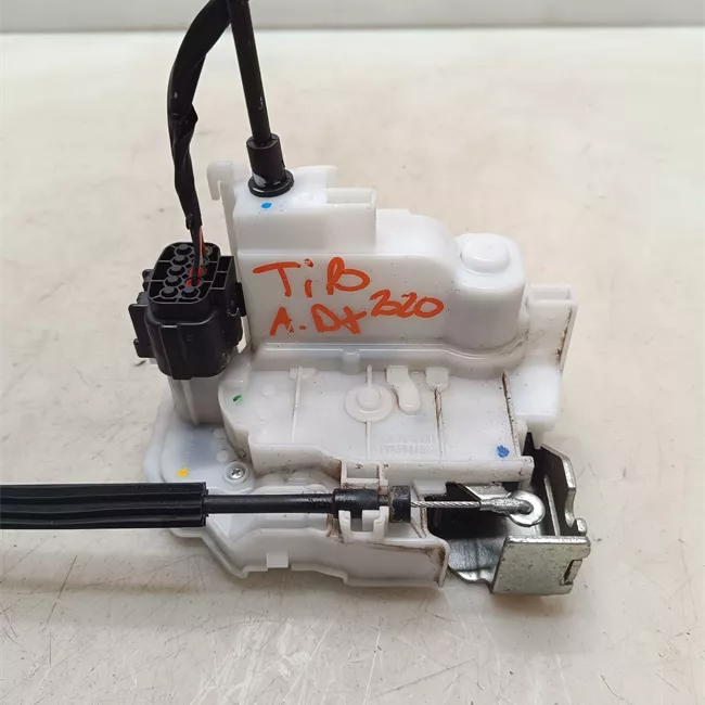 Serratura porta anteriore destra