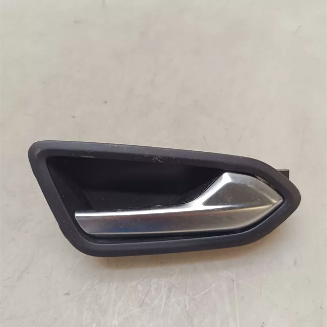 Maniglia interna apertura porta anteriore sinistra