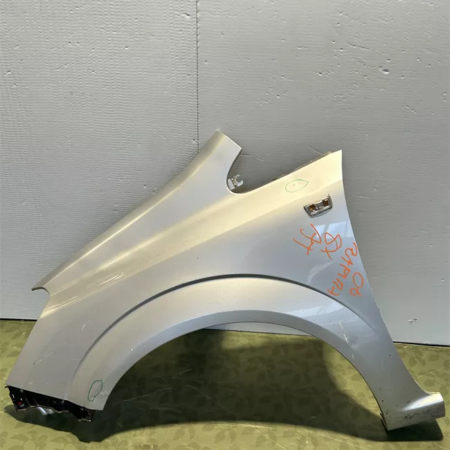 Parafango anteriore sinistro