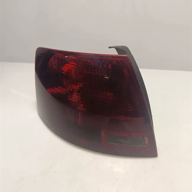 Fanale posteriore parte esterno sinistro