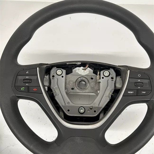 Volante Pelle con com.radio e bluetooth