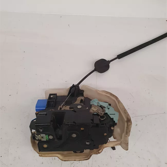 Serratura porta anteriore destra