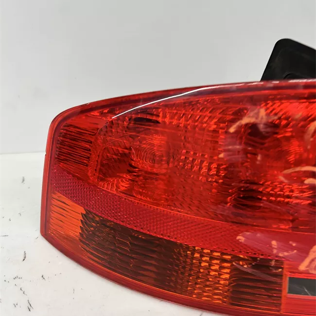 Fanale posteriore parte esterno sinistro