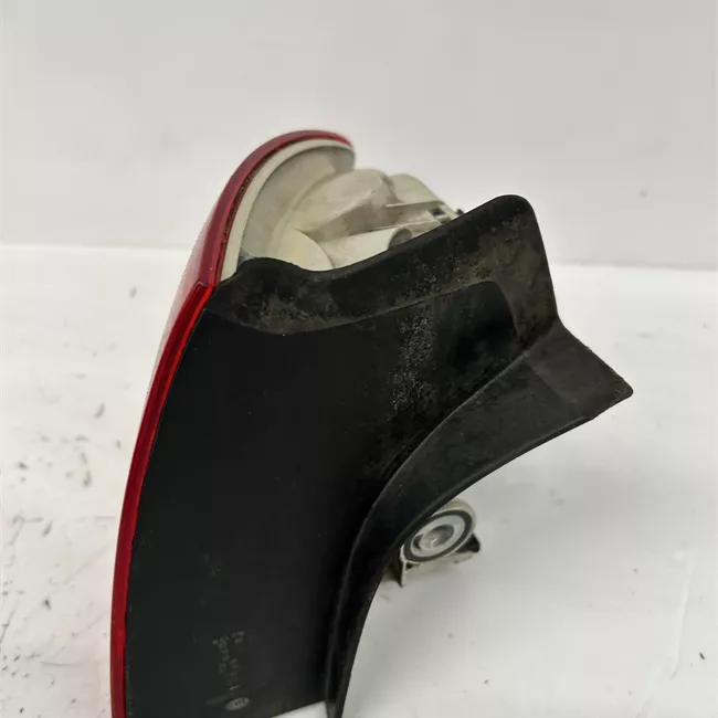 Fanale posteriore parte esterno sinistro