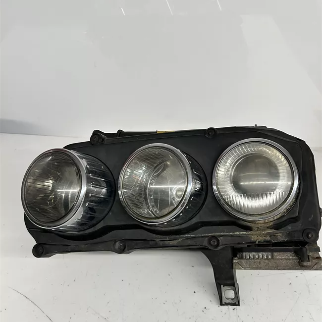 Proiettore sinistro Xeno