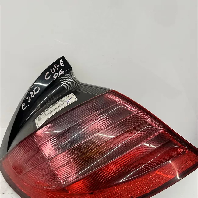 Fanale posteriore sinistro