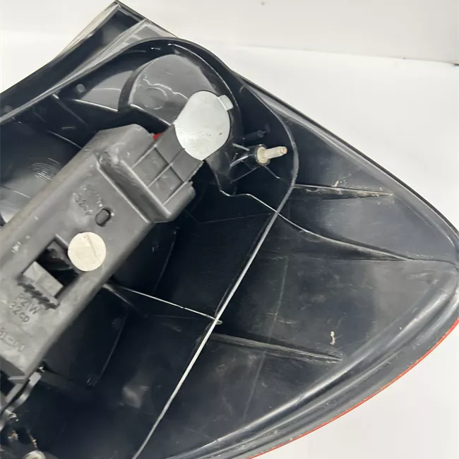 Fanale posteriore sinistro