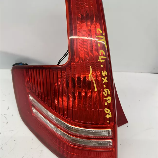 Fanale posteriore sinistro