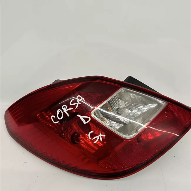 Fanale posteriore sinistro