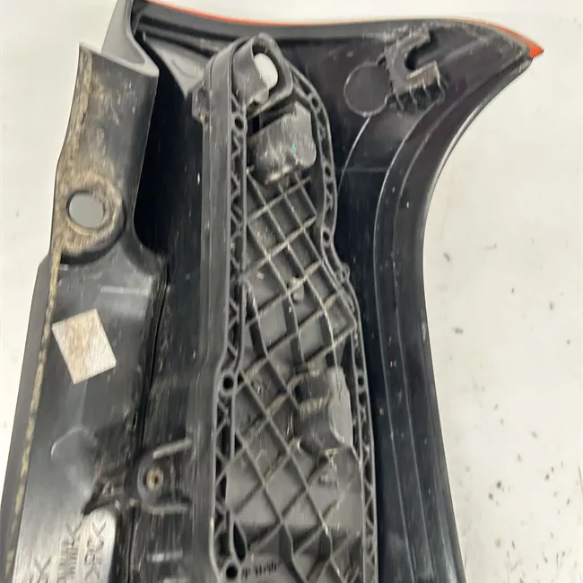 Fanale posteriore sinistro