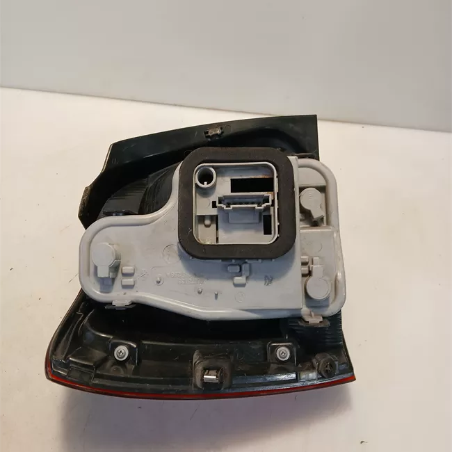 Fanale posteriore destro AL