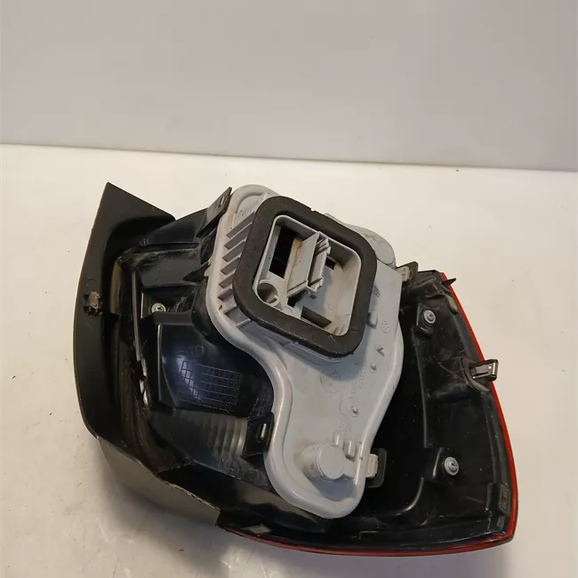 Fanale posteriore destro AL