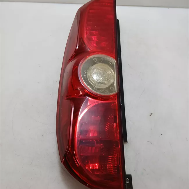 Fanale posteriore sinistro portello posteriore