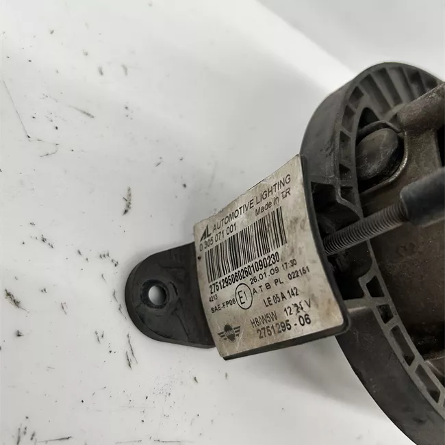 Proiettore fendinebbia destro