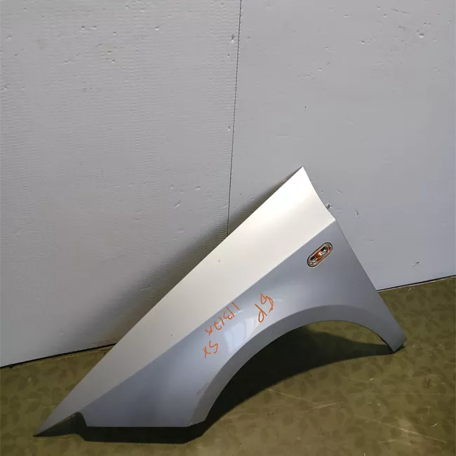 Parafango anteriore sinistro