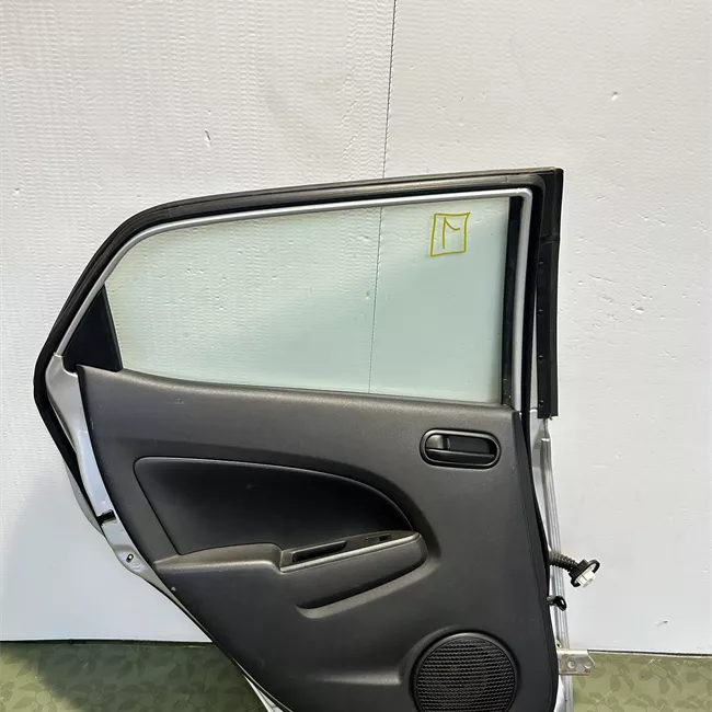 Porta posteriore sinistra