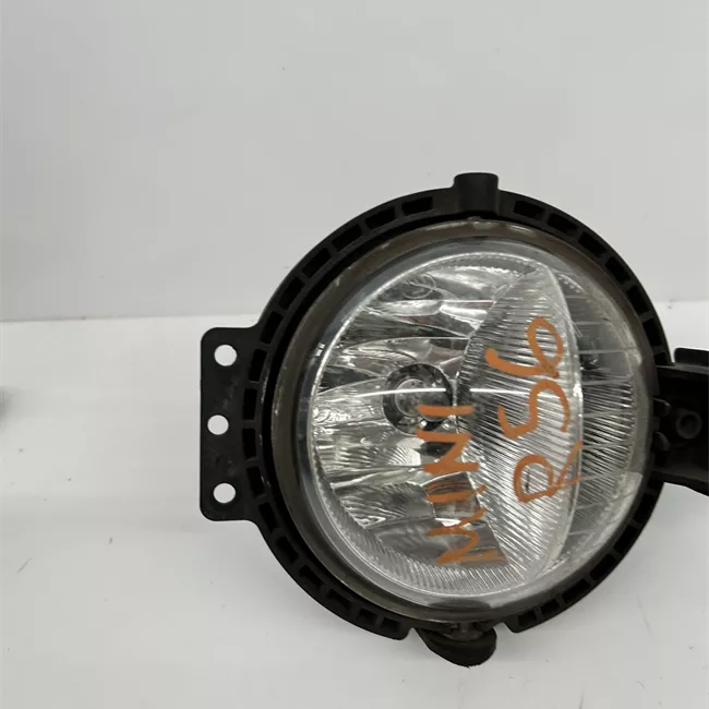 Proiettore fendinebbia destro