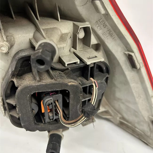 Fanale posteriore parte esterno sinistro