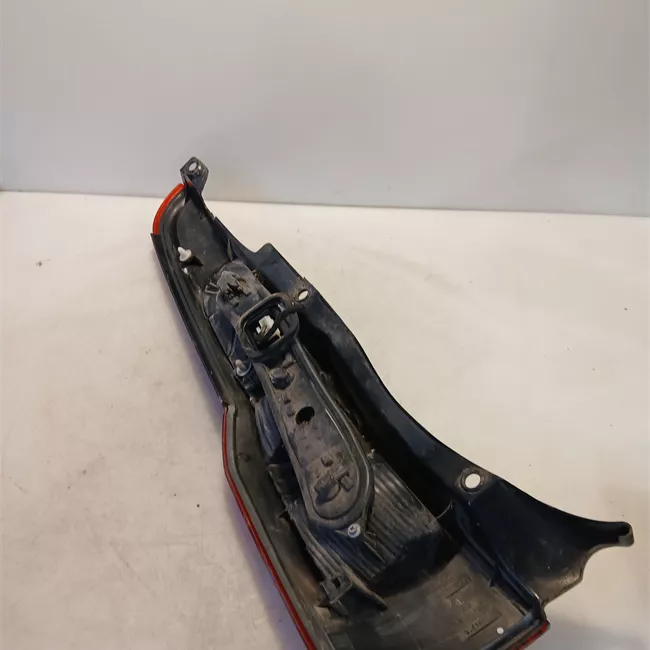 Fanale posteriore destro 11/04>